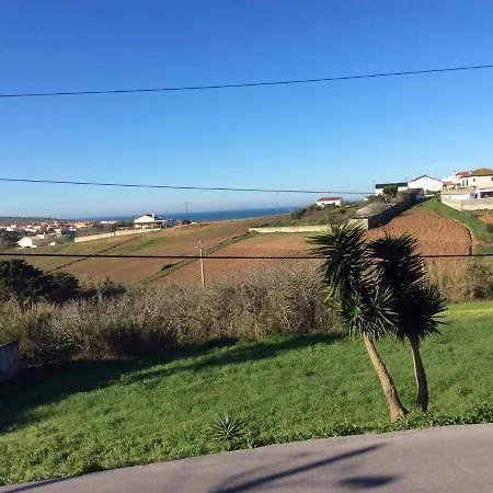 Apartamento Affordable Ocean Views! Zambujeira, Lourinhã